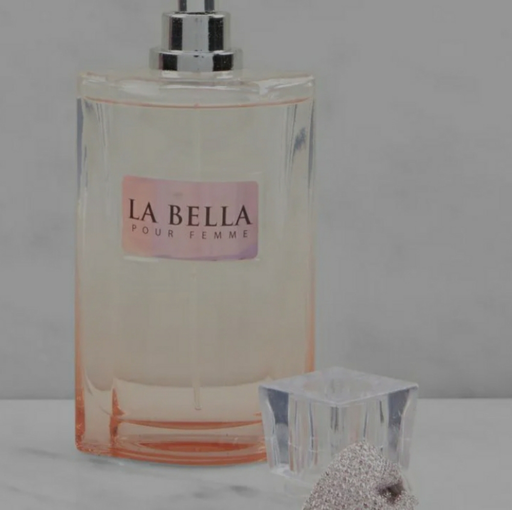 New la Vie Est Belle inspired perfume - Picture 2 of 6